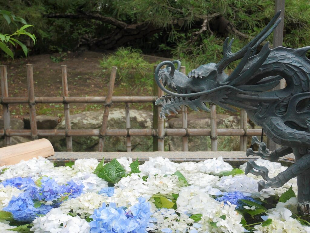 withゼクシィ縁結びの違いとは何か？